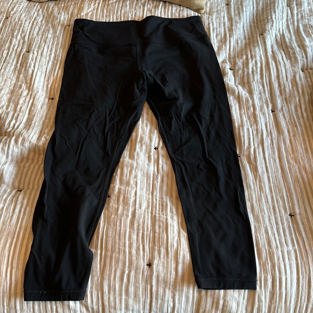 Athleta black leggings. Elation 7/8 tights. 25 inch inseam.
